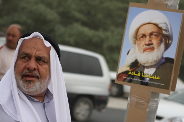 صور مسيرة الدفاع عن العلماء والصلاة المركزية خلف آية الله الشيخ عيسى قاسم