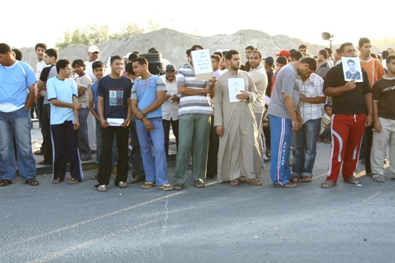 صور: اعتصام كرزكان الأول المطالب بالافراج عن المعتقلين 26 أبريل