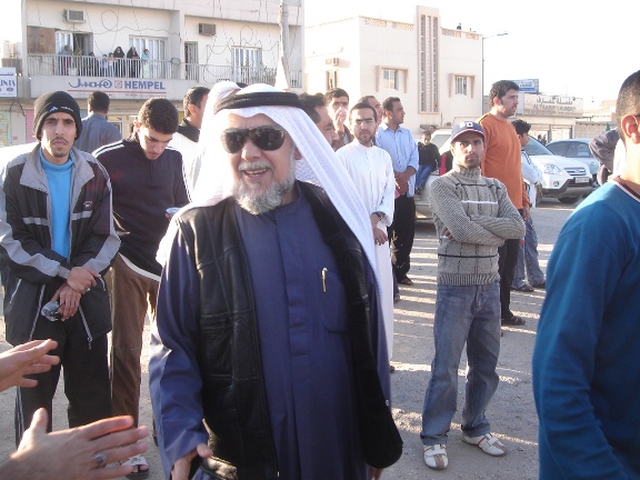 الآلاف يشاركون في مسيرة لبيك يا رسول الله