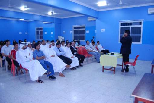 الوسيلة تنظم يوم التوجيه المهني وسط حضور طلابي